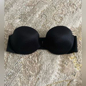 Victoria’s Secret Front-Clasp Bra
